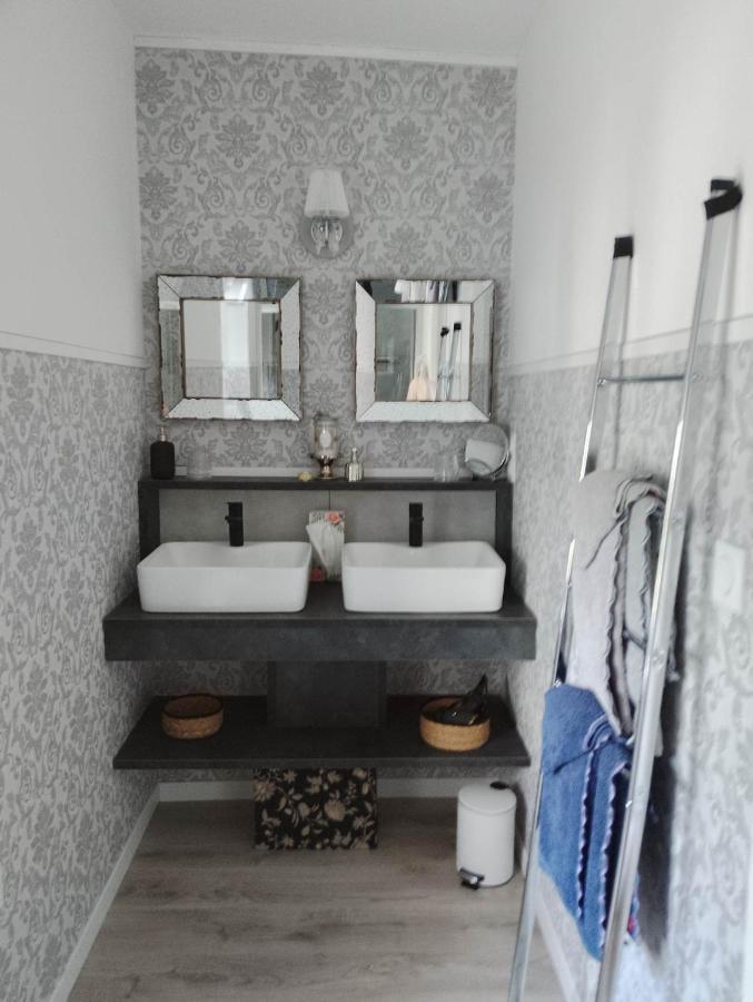 La Menardiere "Tranquilitatis" Chambre Double Petit Dejeuner Compris Corseul Bagian luar foto
