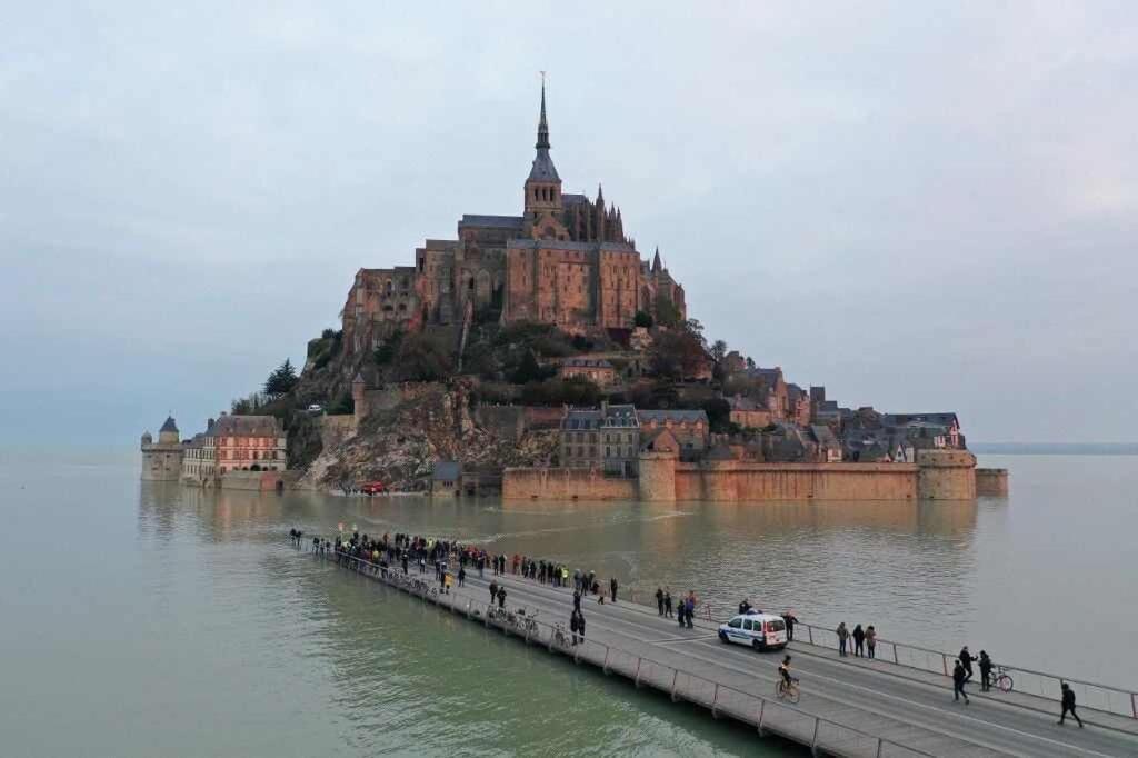 La Menardiere "Tranquilitatis" Chambre Double Petit Dejeuner Compris Corseul Bagian luar foto